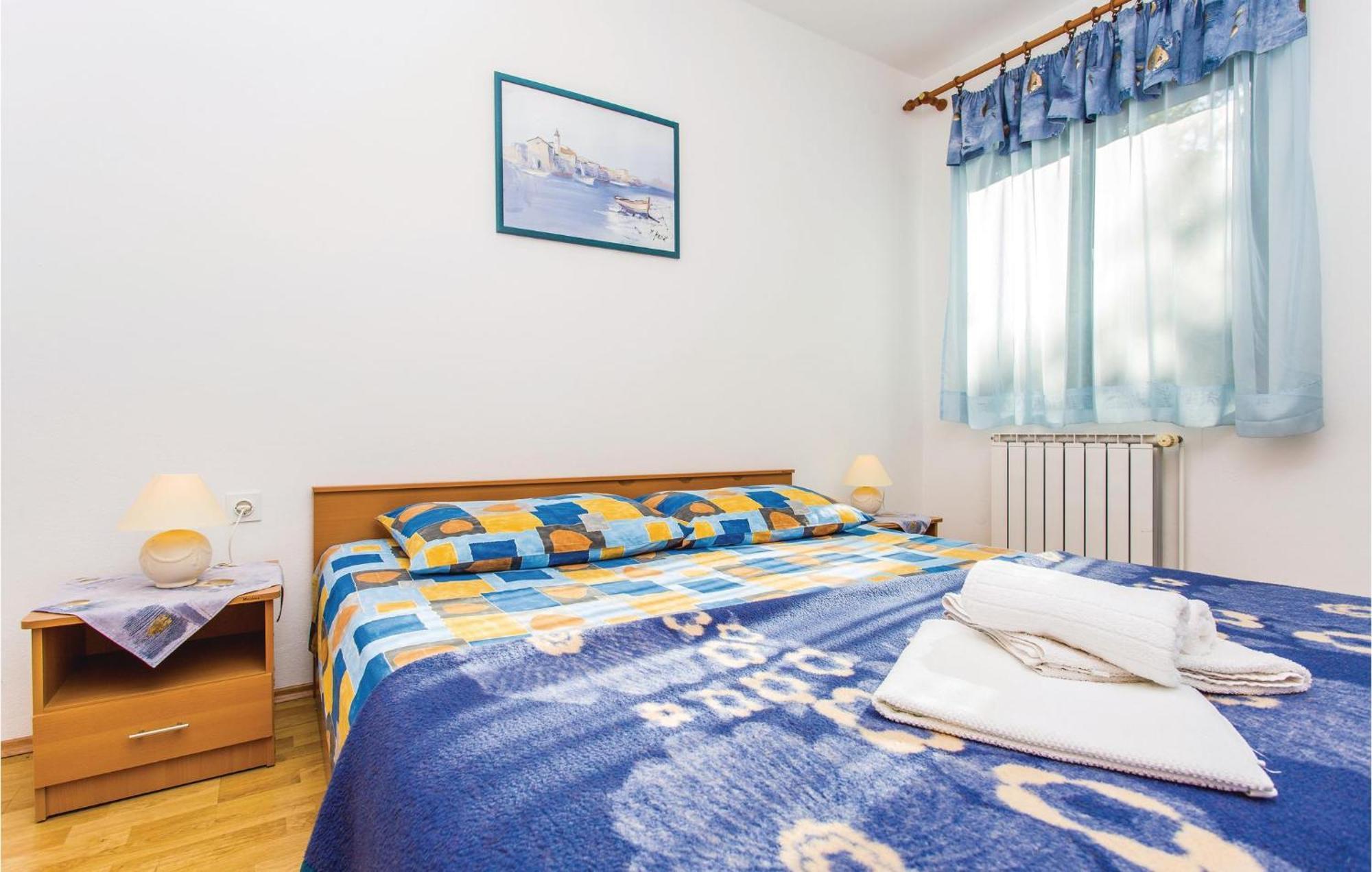 1 Bedroom Awesome Apartment In Malinska Exterior photo
